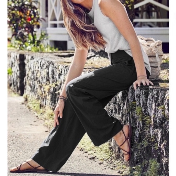 Athleta Chelsea Cargo Wide Leg Pant 